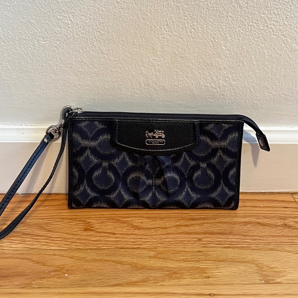 Coach Navy Blue & Black Wristlet Wallet